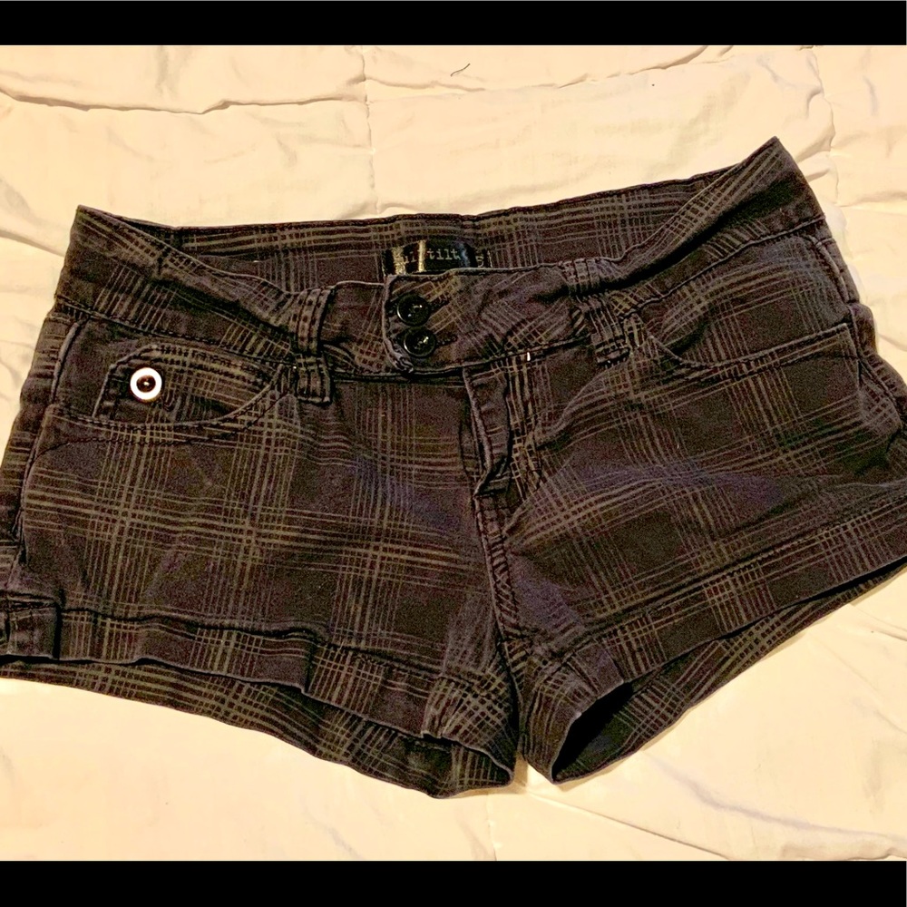 Full Tilt shorts